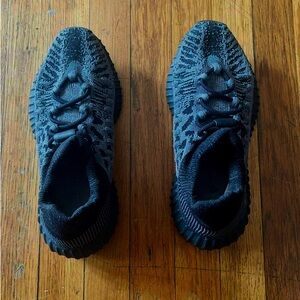 Black Patterned Sneakers